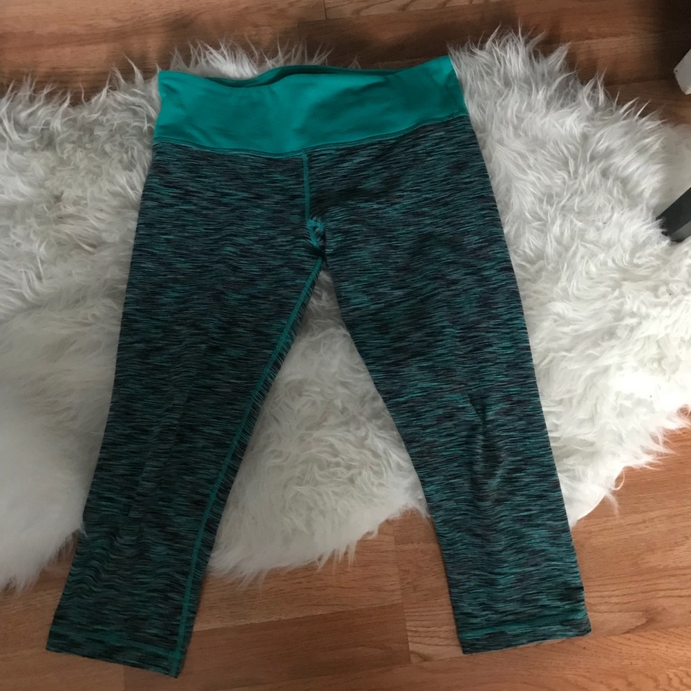 Lululemon Cropped pants